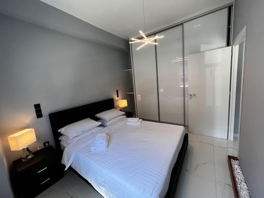 Luxurious, Spacious, Modern, Fully Renovated Apartment Close To Acropolis, Koukaki, Metro Station "Sygrou-Fix" 아테네 외부 사진