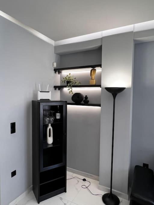 Luxurious, Spacious, Modern, Fully Renovated Apartment Close To Acropolis, Koukaki, Metro Station "Sygrou-Fix" 아테네 외부 사진